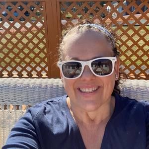 Meet your Posher, Lori